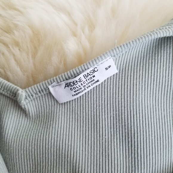 $5 Add-on | Super soft ribbed tank top (S) - Picture 4 of 7